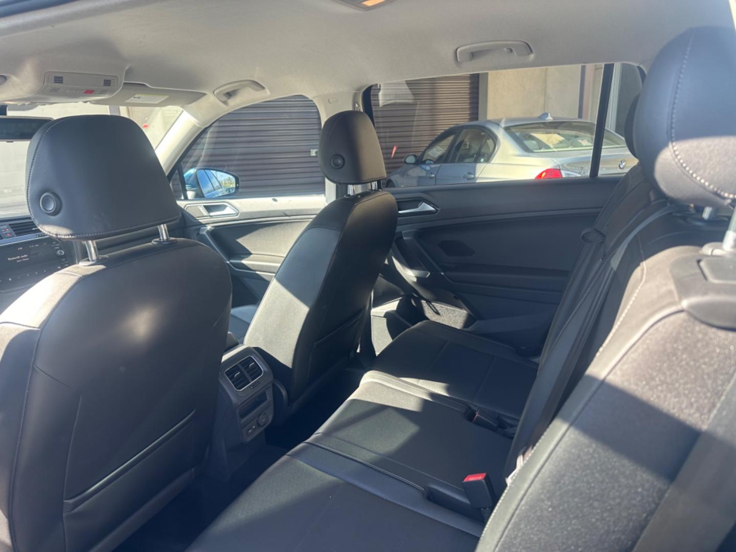 2018 BLUE Volkswagen Tiguan (3VV3B7AX8JM) , AUTOMATIC transmission, located at 30 S. Berkeley Avenue, Pasadena, CA, 91107, (626) 248-7567, 34.145447, -118.109398 - Photo#6